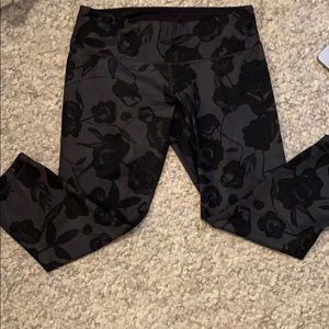 Lululemon crop leggings